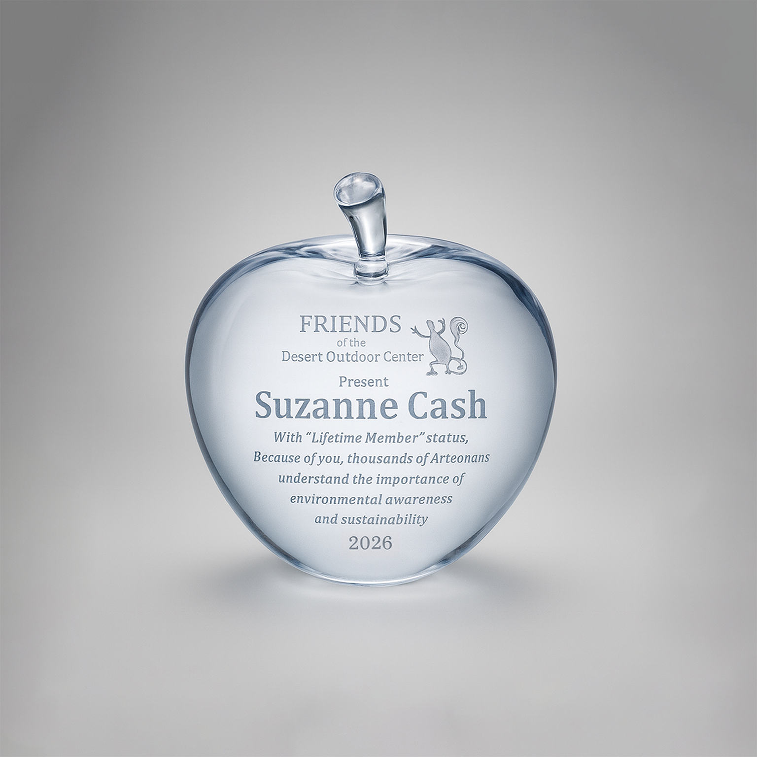 901007 Optic Crystal Apple - Image 1